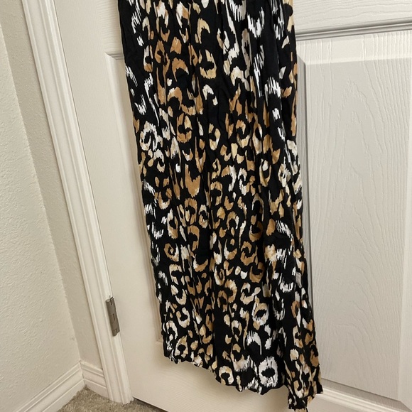 Crimson & Clover Dress" Leopard Print Maxi Dress size small - Picture 6 of 12
